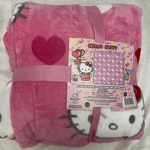 Hello kitty full Queen blanket